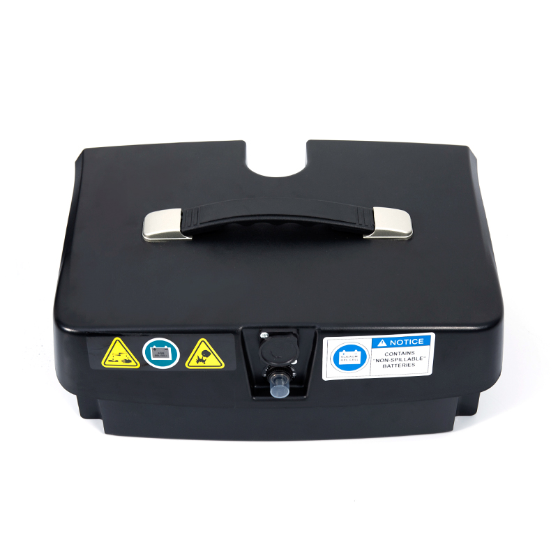 Scútar Soghluaisteachta 4-Roth Éadrom YL-02 do Sheanóirí, ar a bhfuil Suíochán Sclóine 360°